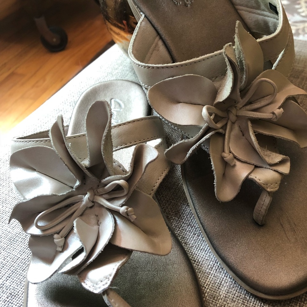 CLARK’S Buttery soft leather Sandal
